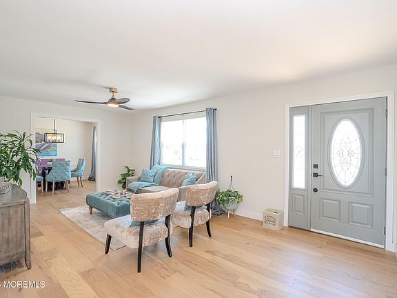 3rd image of 8 Knox Boulevard