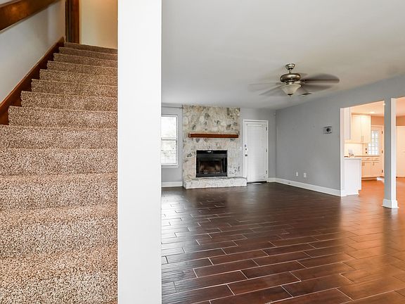3rd image of 5262 Alloaks Ct