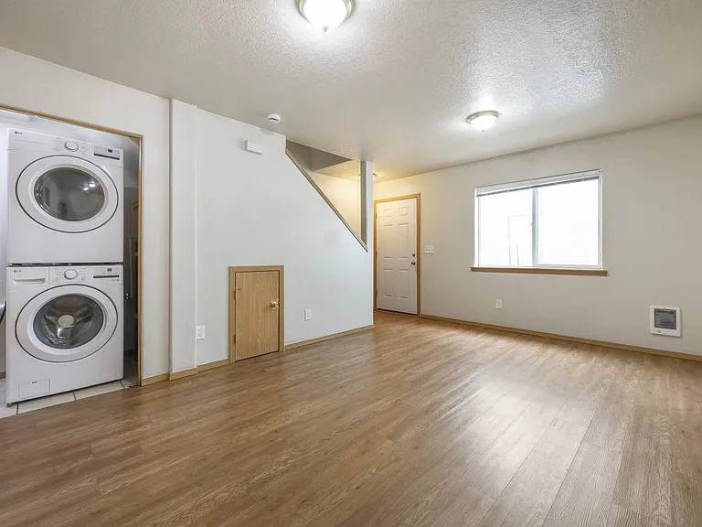 2338 SE 89th Ave — Photo 8