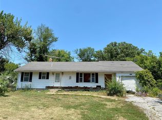 333 E Missouri Ave, Chamois, MO 65024