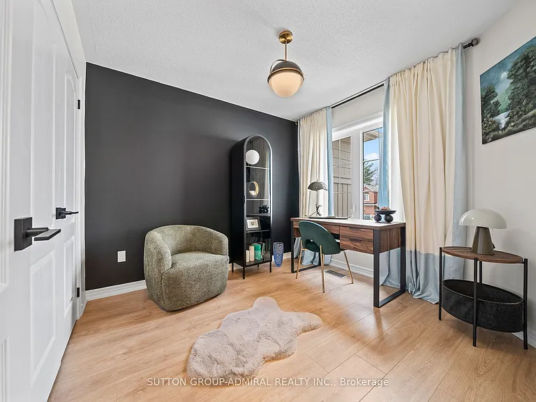 23 Greenwood Dr — Photo 31