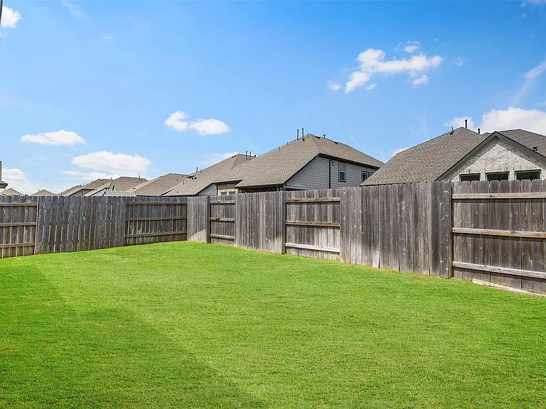 7115 Prairie Heights Dr — Photo 28