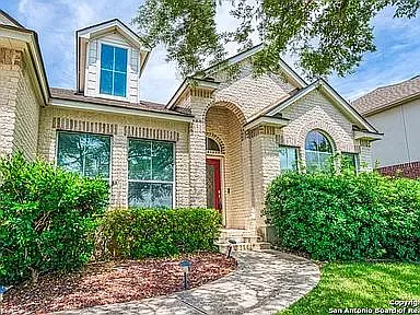 4 bed, 2723 sqft, $3,500 — Photo 2