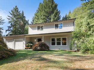 5329 Pineridge Dr NE, Bremerton, WA 98311