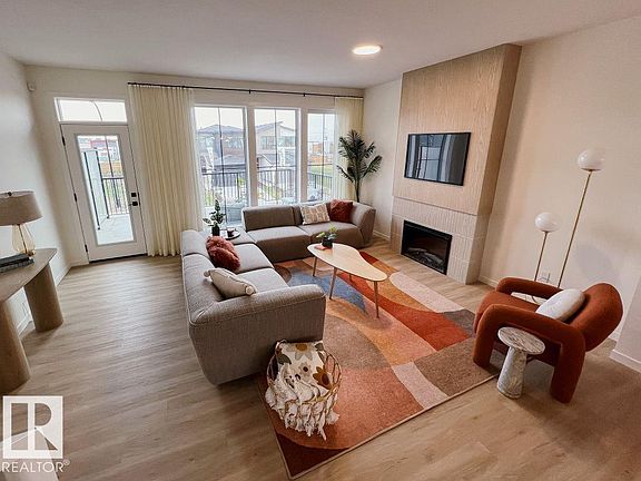 3rd image of 424 31st St NW