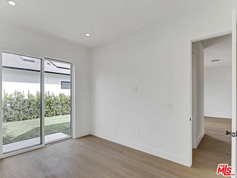 4720 Marshall Dr — Photo 9