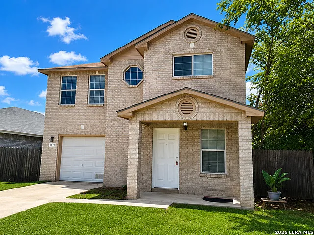 4 bed, 2.5 bath, 1655 sqft, $1,595 — Photo 2