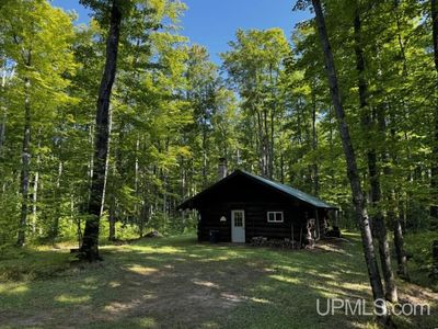 23240 China Rd, Nisula, MI, 49952