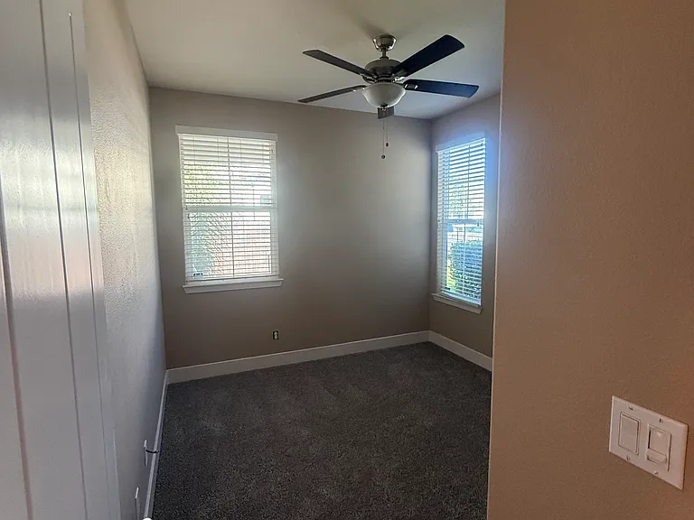 6684 E Farrin Ave — Photo 18