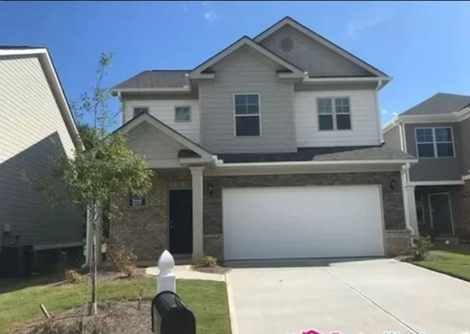 This 2018 beautiful 3 br/2.5 baths is ready for you! — Photo 1