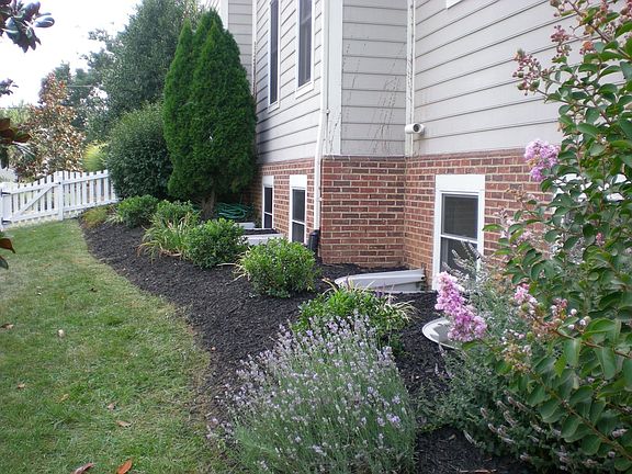 brick to grade with hardiplank siding