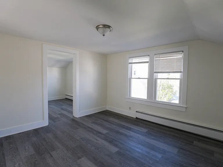 180-182 Broadway Rte — Photo 5