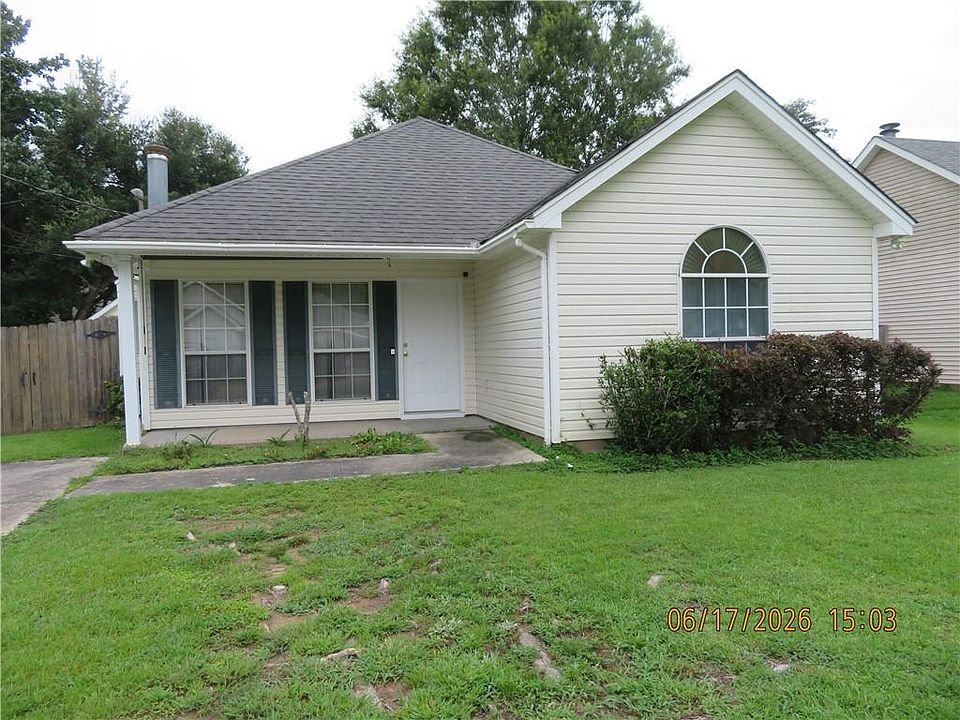1st image of 70220 8th St