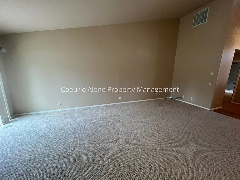 1772 E Bruce Rd — Photo 7
