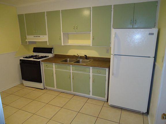4th image of 37 Pen Haven Dr