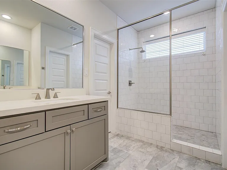 2810 Grand Fountains Dr #B — Photo 30
