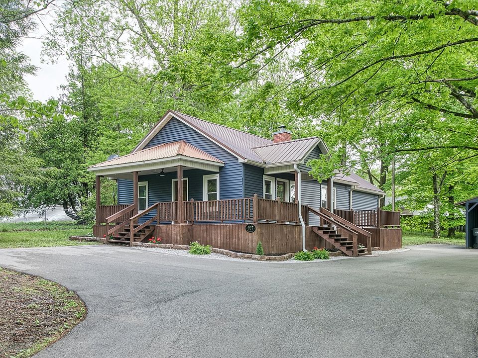 1st image of 927 Crescent Dr