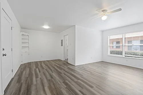 Newly Renovated Apartments In Prime Alamitos Beach Photo 1