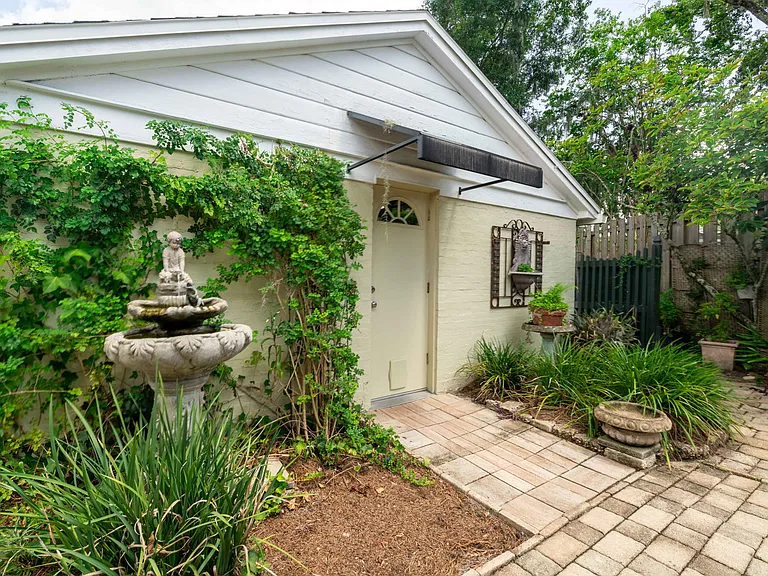 1326 Pinetree Rd — Photo 43