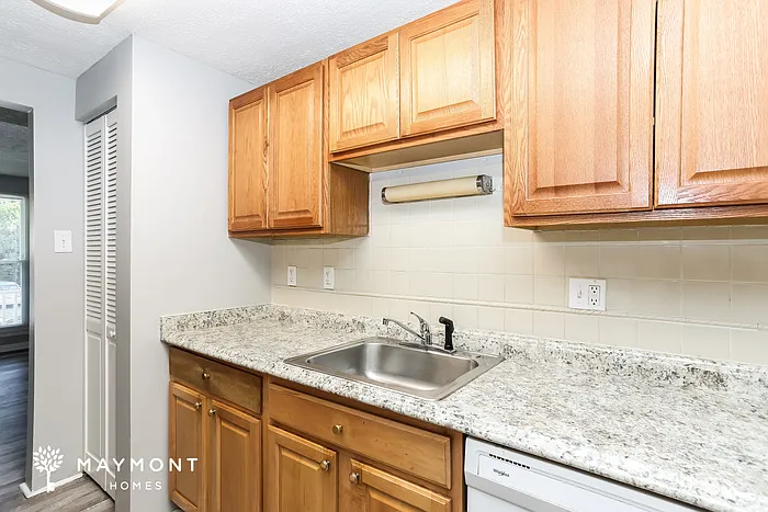 4801 Hawksbury Rd — Photo 8