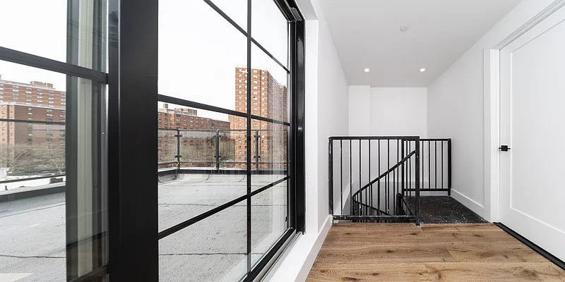 Rented by Platinum Forbes Global Properties | media 13