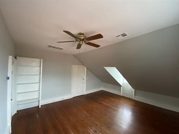 4th image of 220 Calhoun St