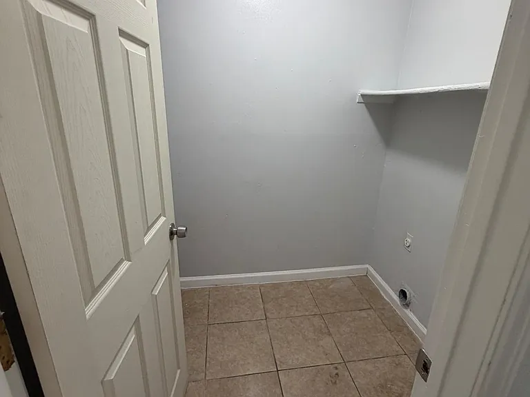 5935 Fairgreen St — Photo 6