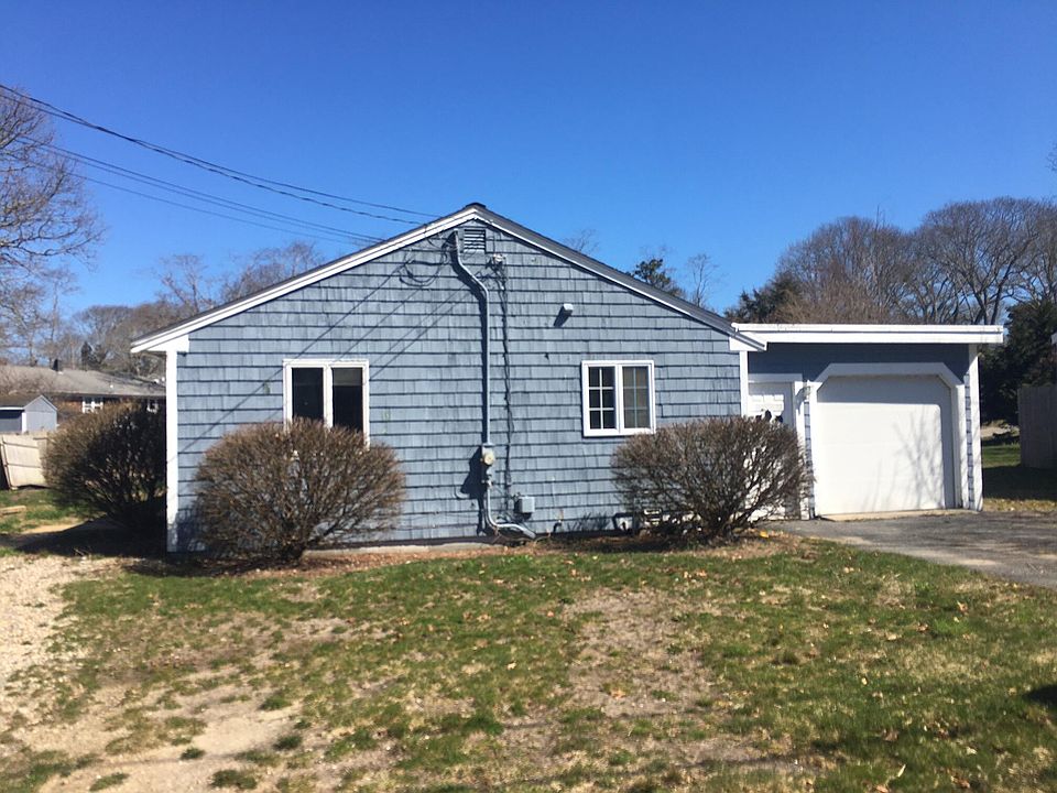 24 Marston Avenue, Hyannis, MA 02601 Zillow