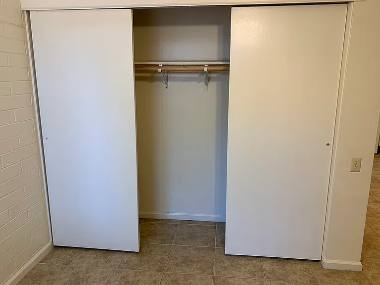 Greenwood Apartments — Photo 32