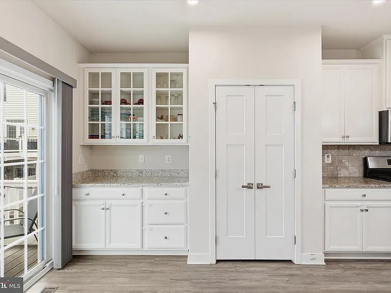 24595 Laurel Lake Ter — Photo 11