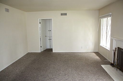 4th image of 2435 W Marian Ave