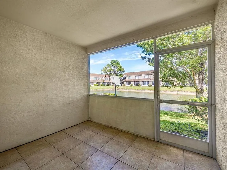 6127 Bayside Key Dr — Photo 40