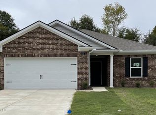 14 Lee Creek Ln, Byhalia, MS 38611