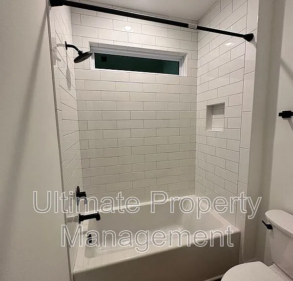 213 Myrtle Ave — Photo 32