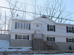 30 Old Coach Rd, Vernon, NJ 07462