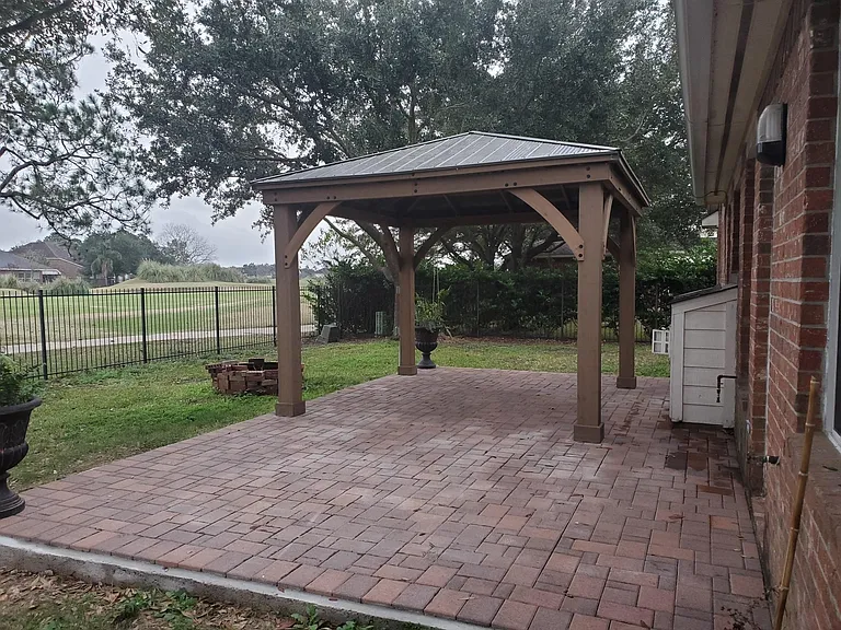 2103 Blue Water Bay Dr — Photo 45