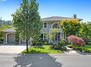 7910 NW Blue Pointe Ln, Portland, OR 97229