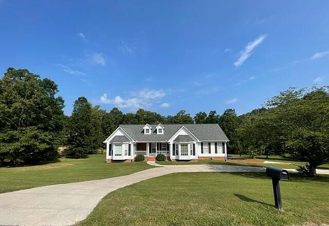 1st image of 324 Katie Ln