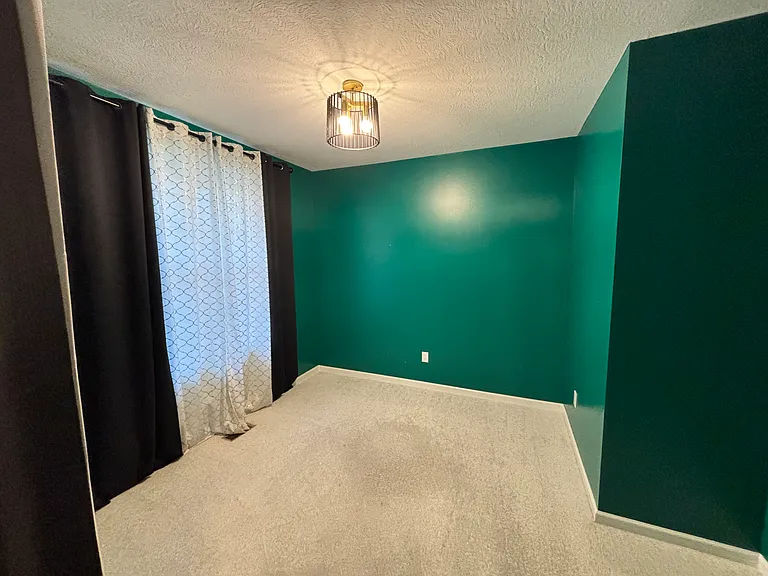 12325 Greenwood Dr — Photo 5