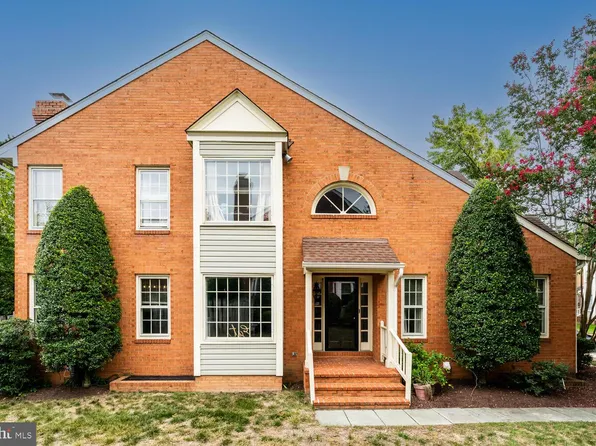 1816 Duffield Ln, Alexandria, VA 22307