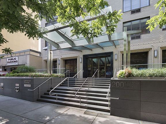 5th image of 200 E 33rd St APT 7G