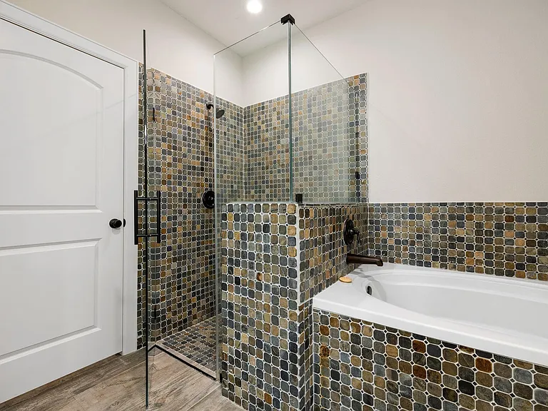 5401 Zephyr Ln — Photo 13