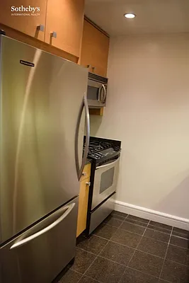 Rented by Sotheby's International Realty | media 18