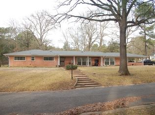 3835 Colonial Cir, Shreveport, LA 71107