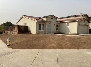 601 N Doree Pl, Porterville, CA 93257