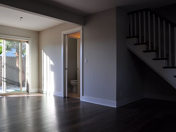 2nd image of 297 Ogle St #C