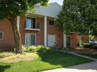 1817 W State St APT 4, Janesville, WI 53546