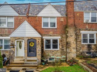 6820 Clover Ln, Upper Darby, PA 19082