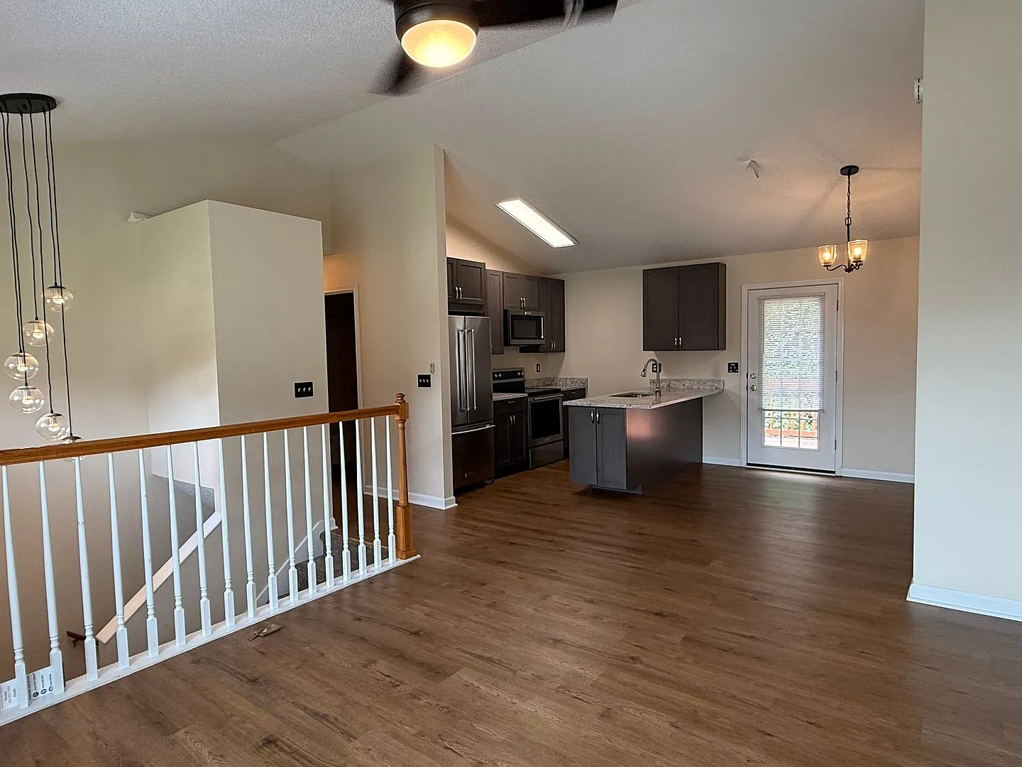3 bed 2 bath + 2 car garage- Jonesborough — Photo 4