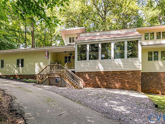 4th image of 7730 Beach Rd